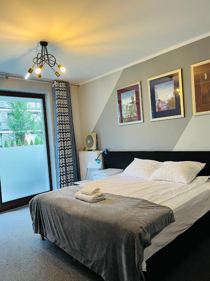 Airport Comfy Guest Home Warschau Exterior foto