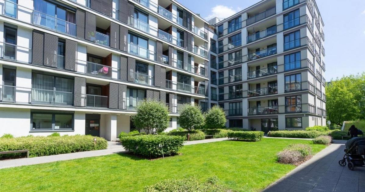 Airport Comfy Guest Home Warschau Exterior foto